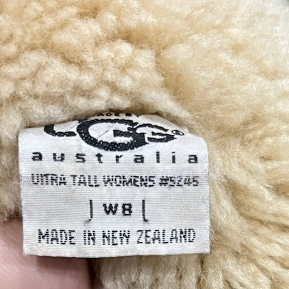 Ugg Ultra Tall Braided boots size 8 womens Style 5245 Shearling ** - Picture 10 of 11